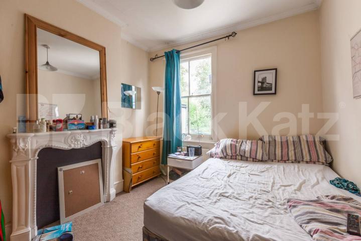 			WHOLE HOUSE!, 4 Bedroom, 1 bath, 1 reception House			 Lyal Road , VICTORIA PARK / BOW E3